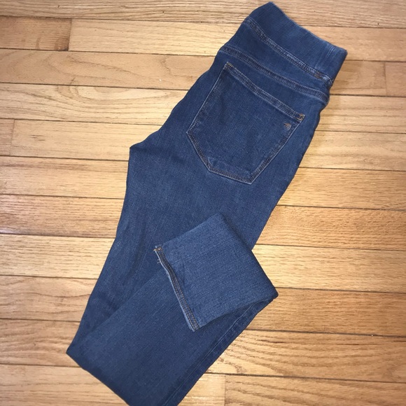 Madewell Pull-On Jeans - Picture 3 of 6
